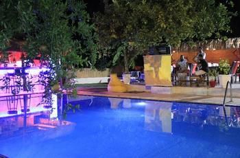 Guler Butik Hotel بيلديبي المظهر الخارجي الصورة